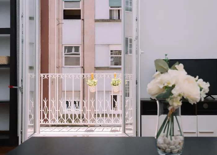 Comodo Y Espacioso En By