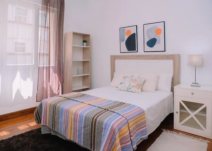 Comodo Y Espacioso En By Vigo